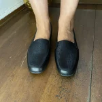 52743 Γυναικεία loafers BOXER σε μαύρο με λάστιχα στις δύο πλευρές και δερμάτινο πάτο - Image 4