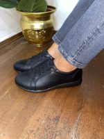 F-2 Γυναικείο Sneaker σε μαύρο χρώμα με κορδόνι