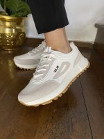 85 Γυναικεία Λευκά/Μαύρα snickers από υψηλής ποιότητας οικολογικό δέρμα. - Image 4