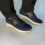 21332 Ανδρικά παπούτσια Boxer σε χρώμα μπλε με άσπρη σόλα.