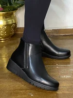 001 Μαύρο μποτάκι με φερμουάρ στο πλάι - Image 3