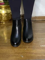 001 Μαύρο μποτάκι με φερμουάρ στο πλάι - Image 4