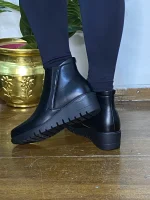 001 Μαύρο μποτάκι με φερμουάρ στο πλάι - Image 5