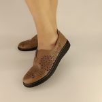 6901 Γυναικείο χαμηλό παπούτσι σε μπέζ χρώμα