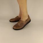 6901 Γυναικείο χαμηλό παπούτσι σε μπέζ χρώμα - Image 10