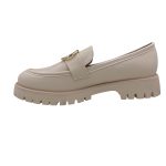 Q5-11 Μπέζ Loafer με χρυσή λεπτομέρεια στο πάνω μέρος. - Image 3